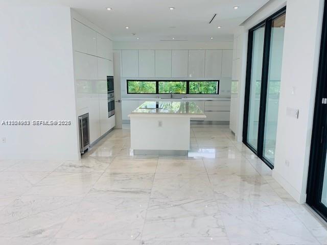 785 Harbor Dr #_ Key Biscayne, FL 33149