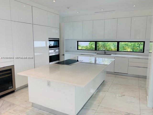 785 Harbor Dr #_ Key Biscayne, FL 33149