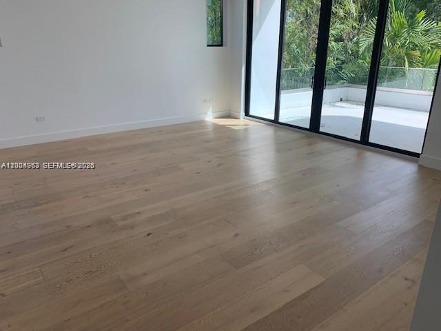 785 Harbor Dr #_ Key Biscayne, FL 33149