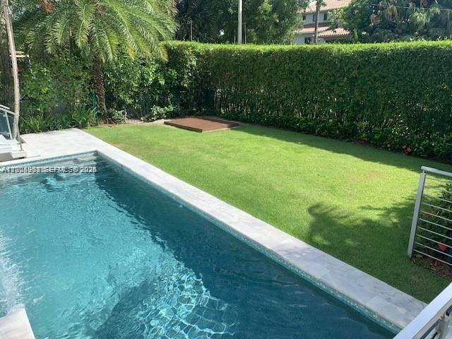 785 Harbor Dr #_ Key Biscayne, FL 33149