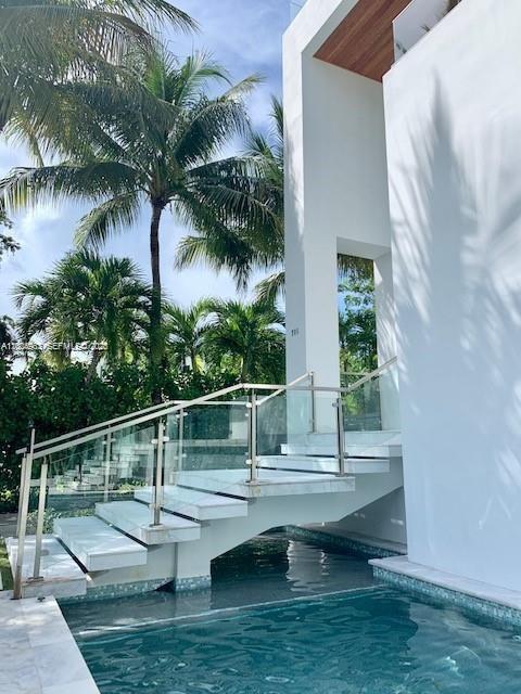 785 Harbor Dr #_ Key Biscayne, FL 33149