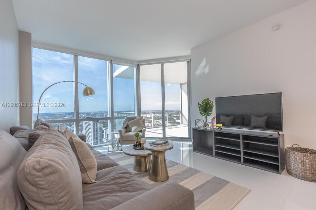image Paramount Miami Worldcenter12