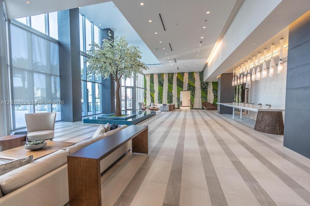 image Paramount Miami Worldcenter16