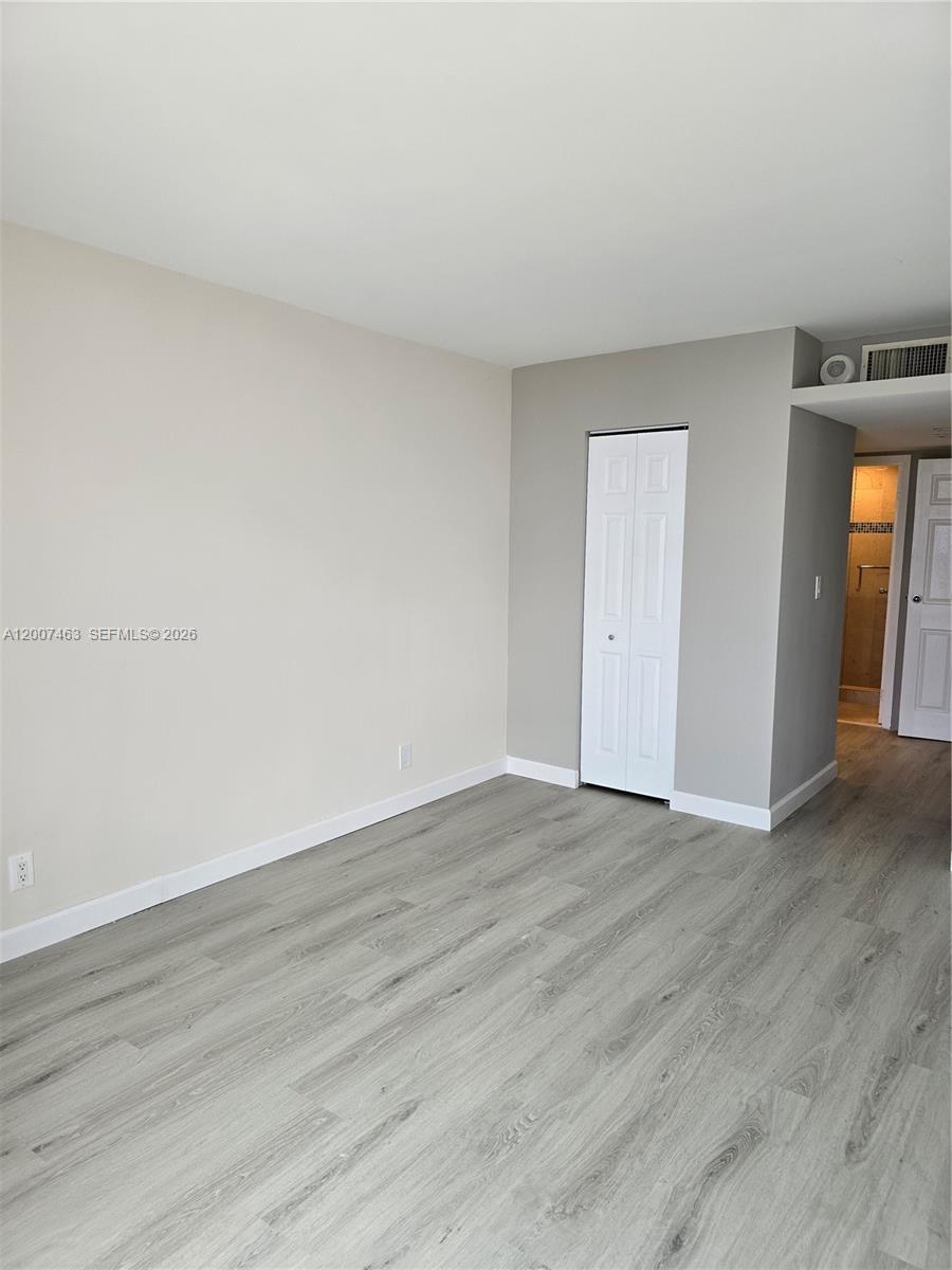 image Arlen House East28