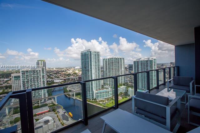 image Reach Brickell City Centre18