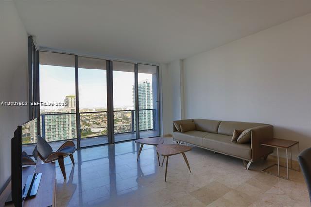 image Reach Brickell City Centre4