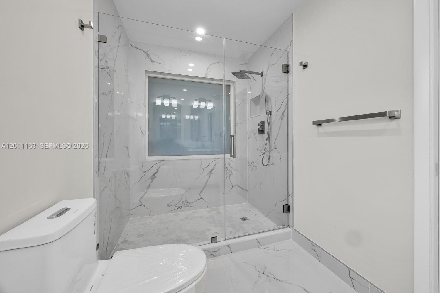 8503 SW 83rd St Miami, FL 33143