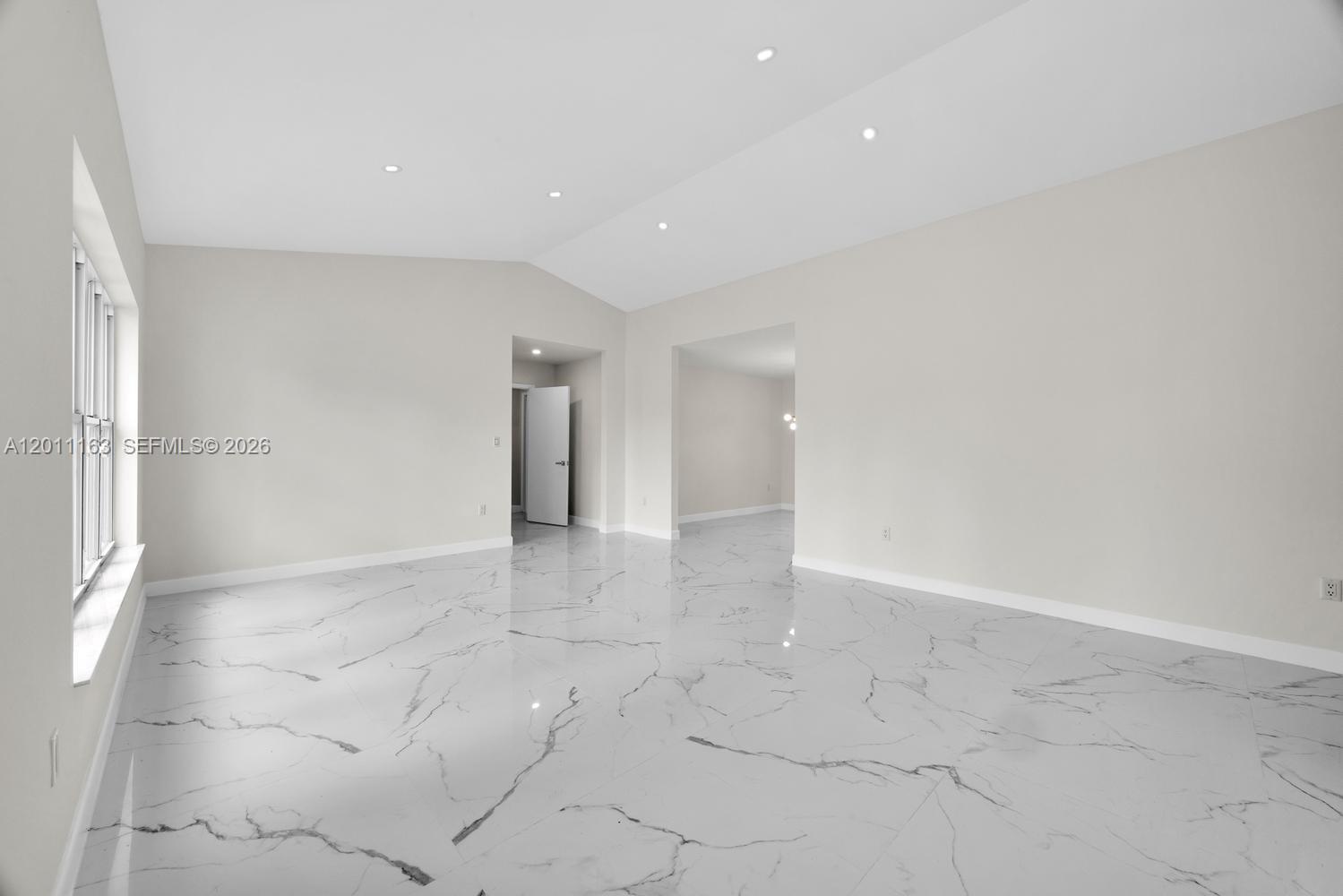 8503 SW 83rd St Miami, FL 33143