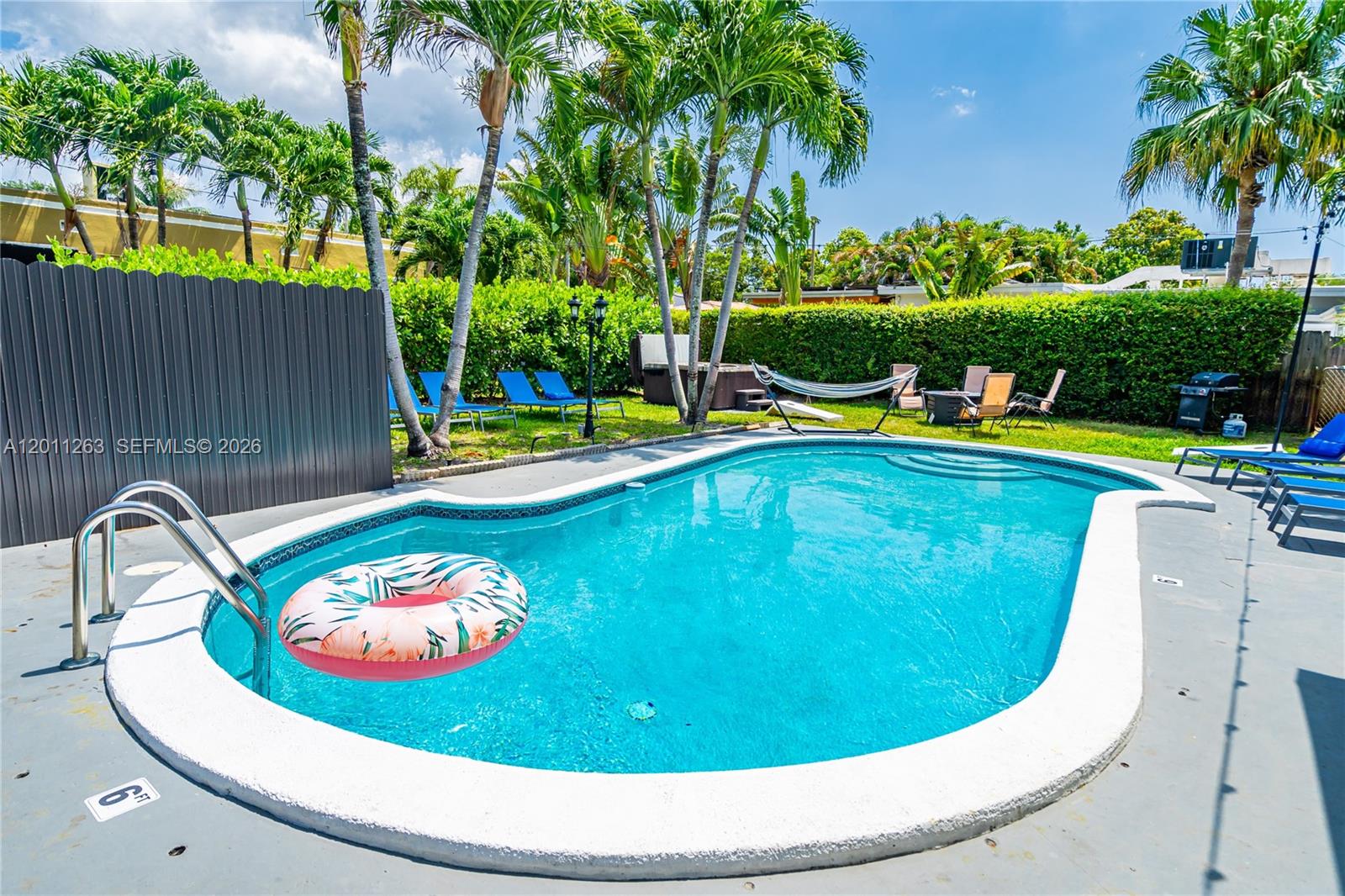 437 NE 107th St Miami, FL 33161