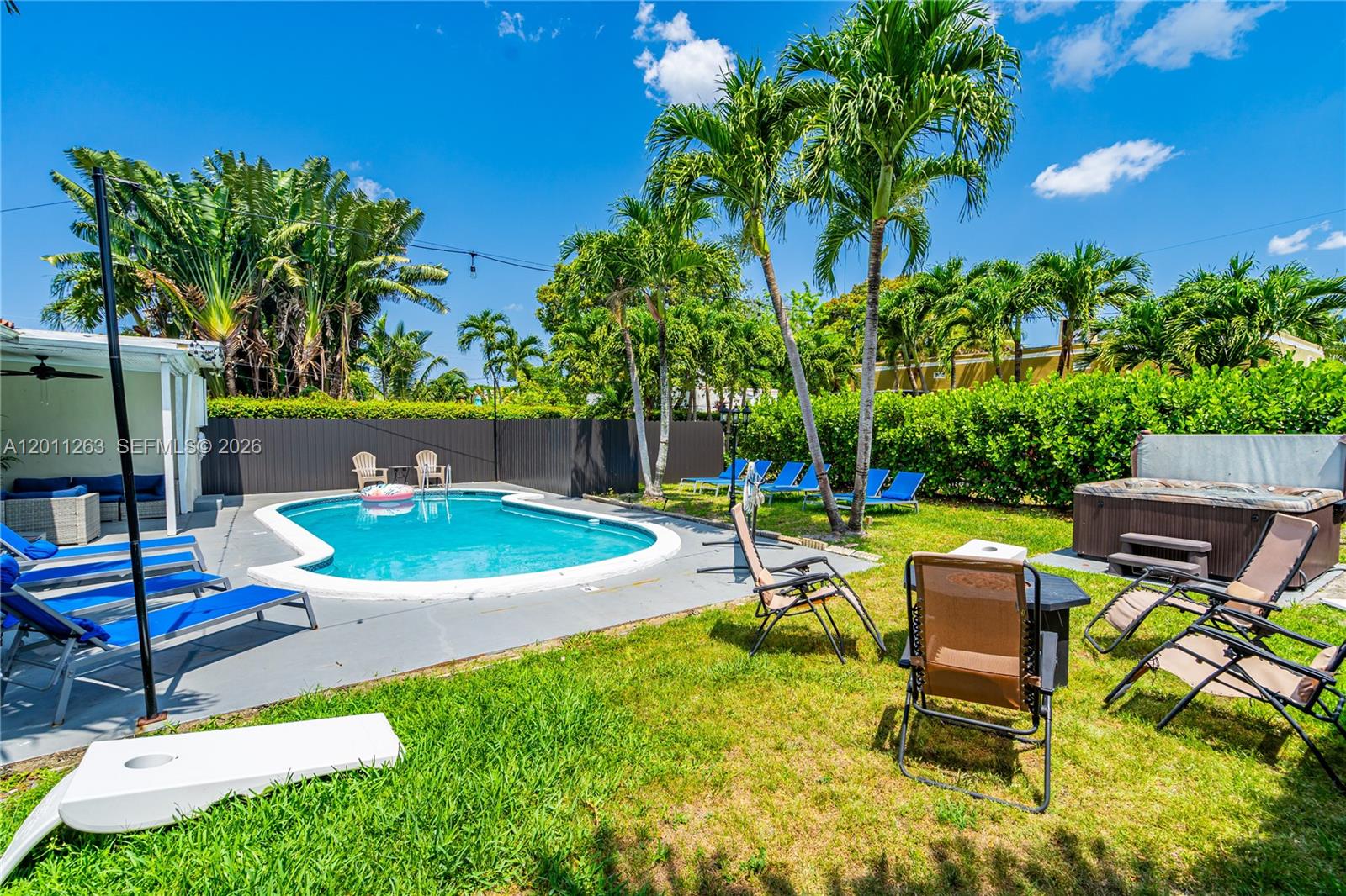 437 NE 107th St Miami, FL 33161