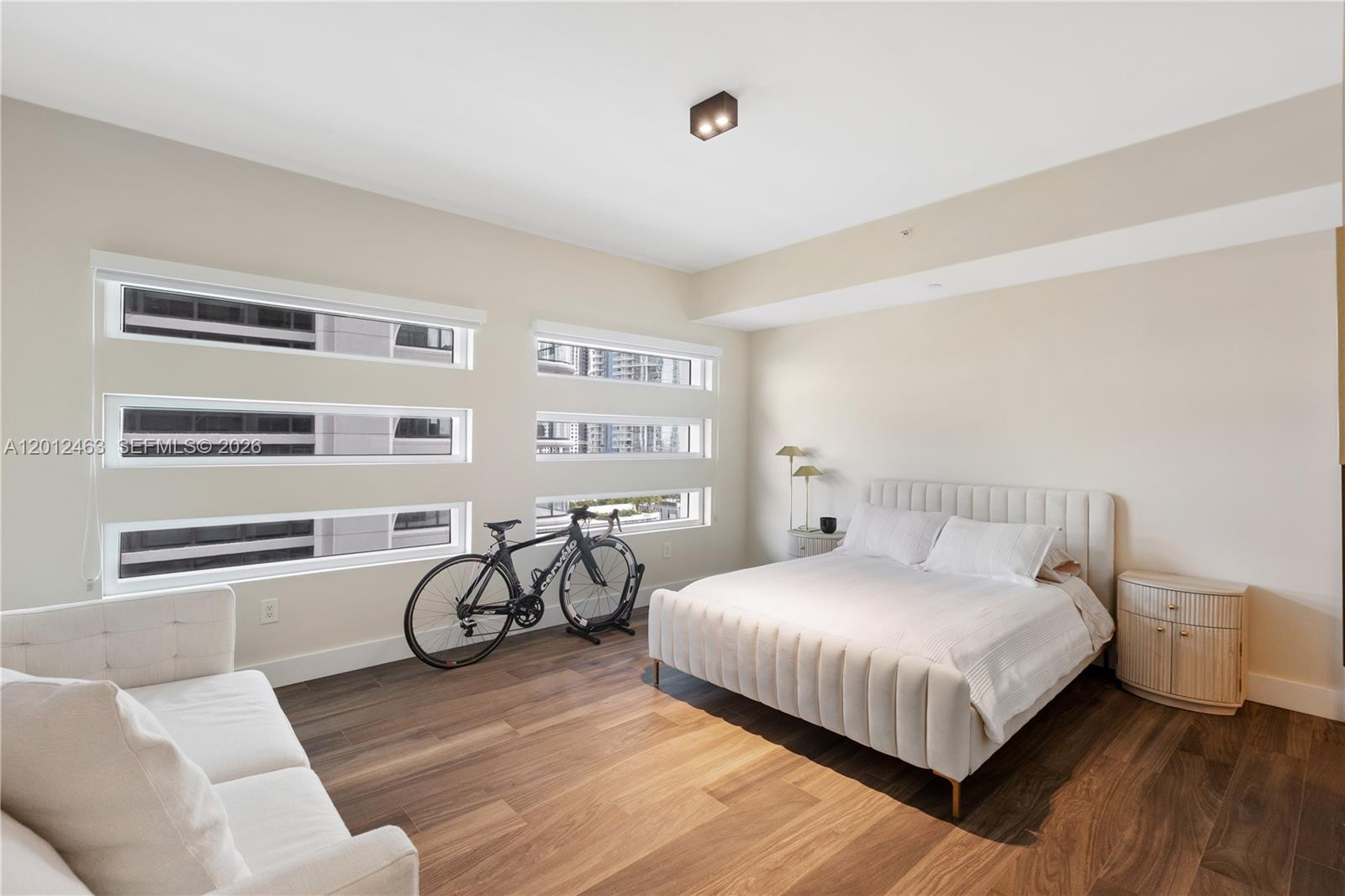 1040 Biscayne Blvd #1602 Miami, FL 33132
