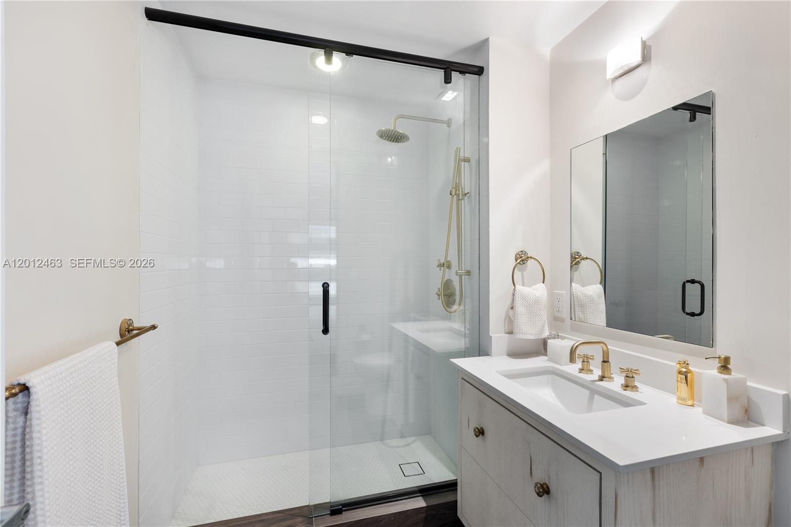1040 Biscayne Blvd #1602 Miami, FL 33132
