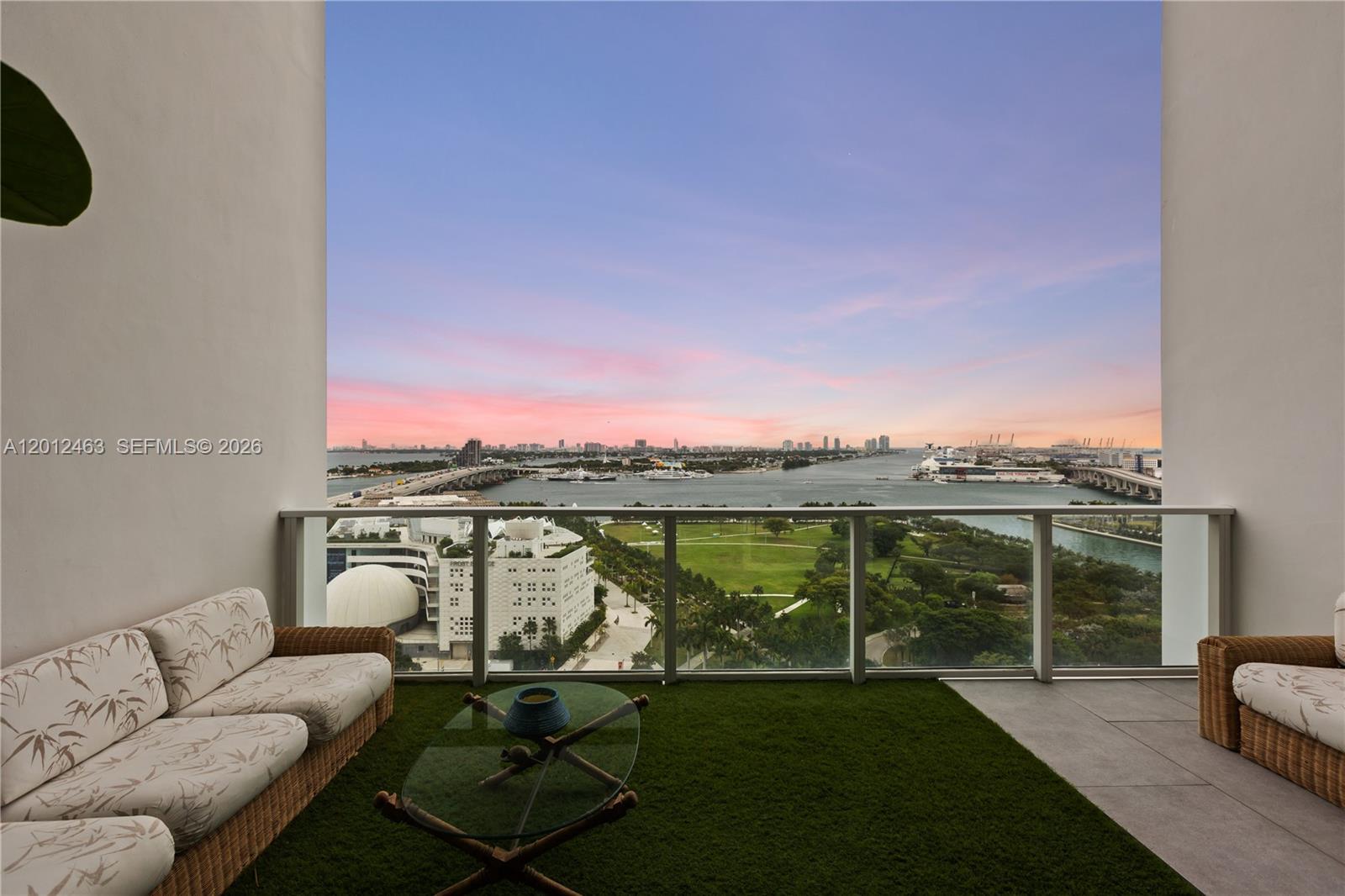 1040 Biscayne Blvd #1602 Miami, FL 33132