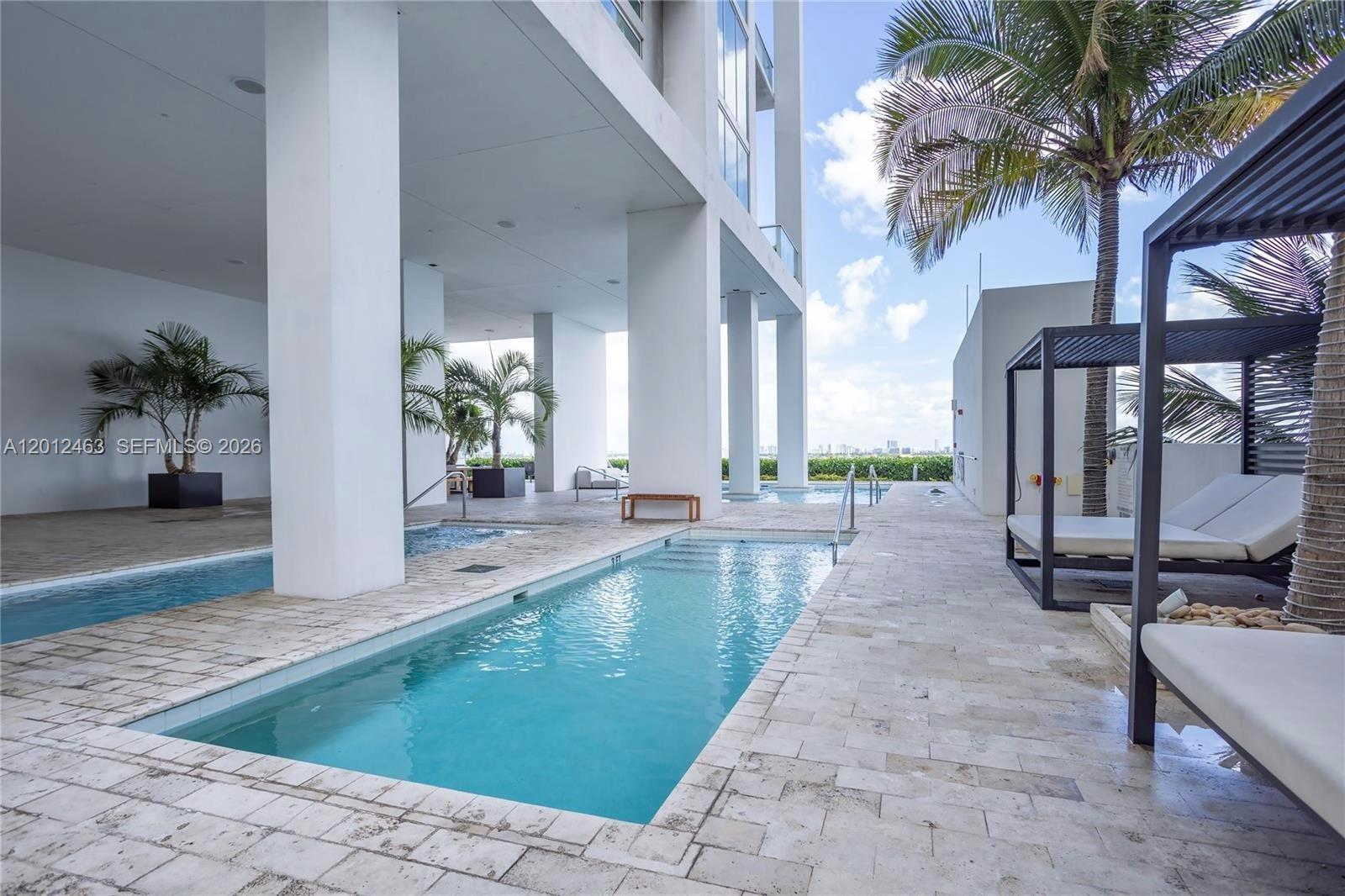 1040 Biscayne Blvd #1602 Miami, FL 33132