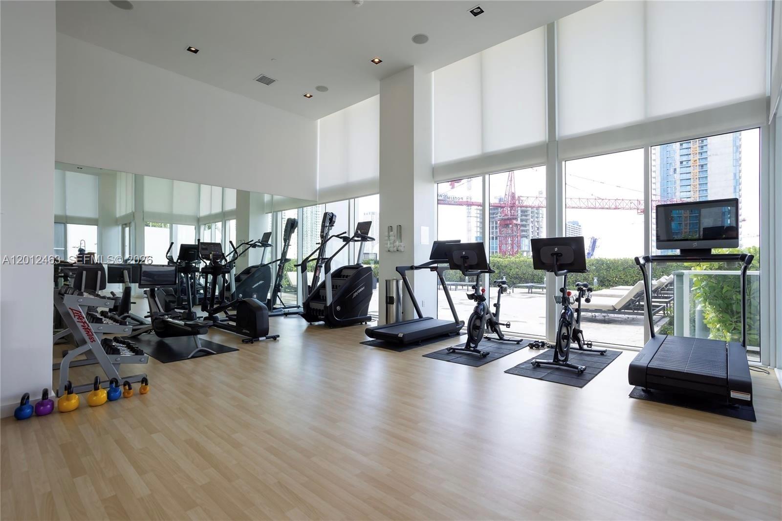 1040 Biscayne Blvd #1602 Miami, FL 33132