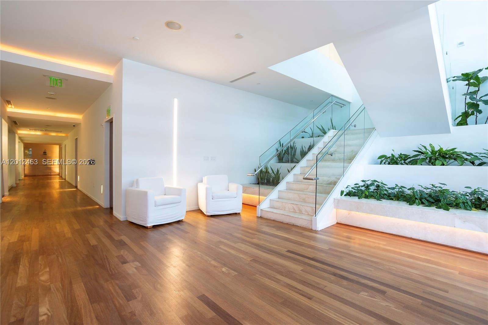 1040 Biscayne Blvd #1602 Miami, FL 33132