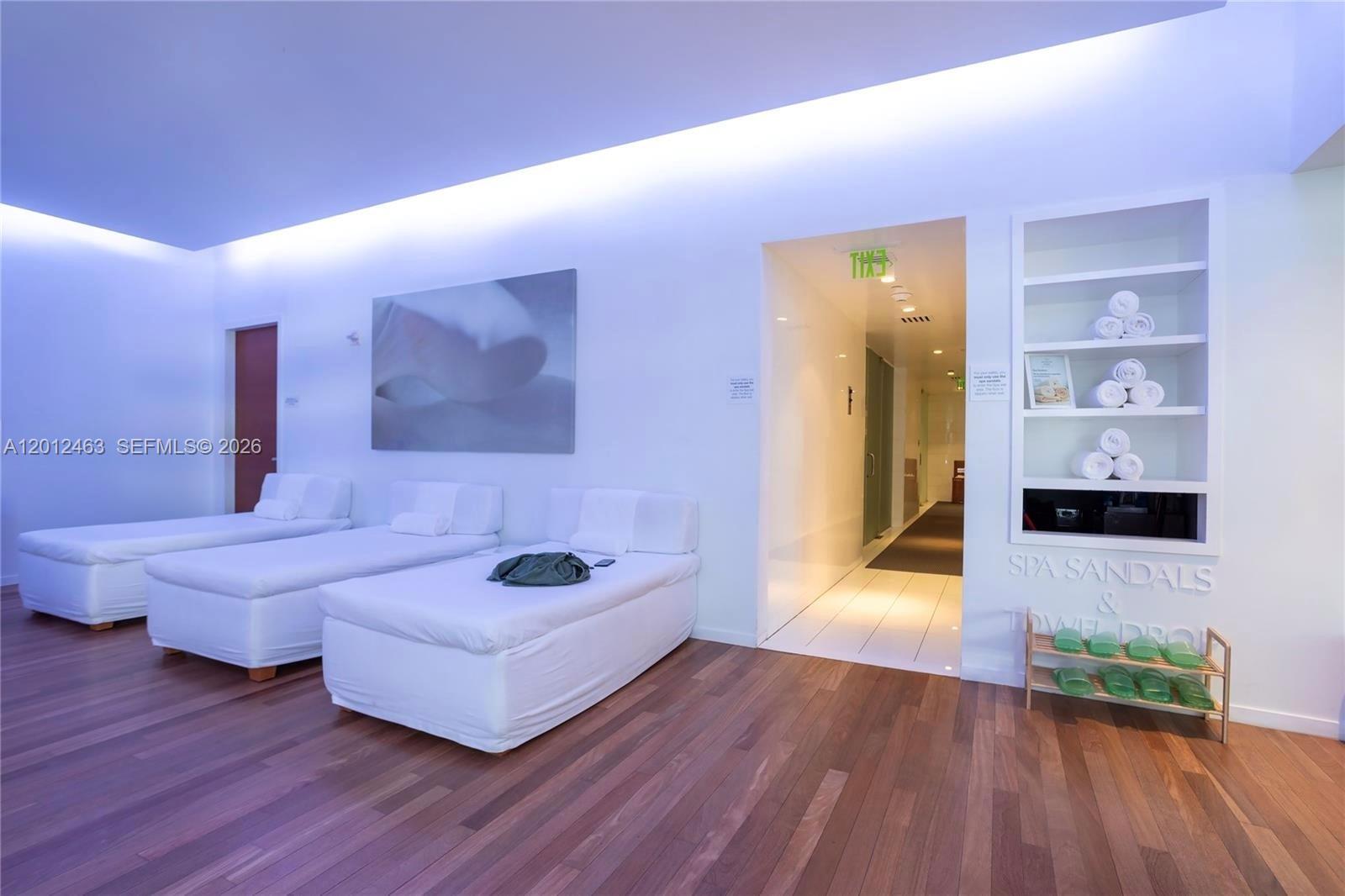 1040 Biscayne Blvd #1602 Miami, FL 33132