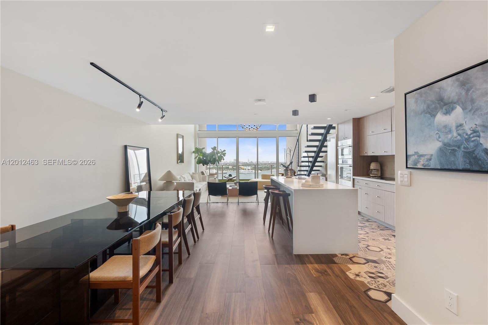 1040 Biscayne Blvd #1602 Miami, FL 33132