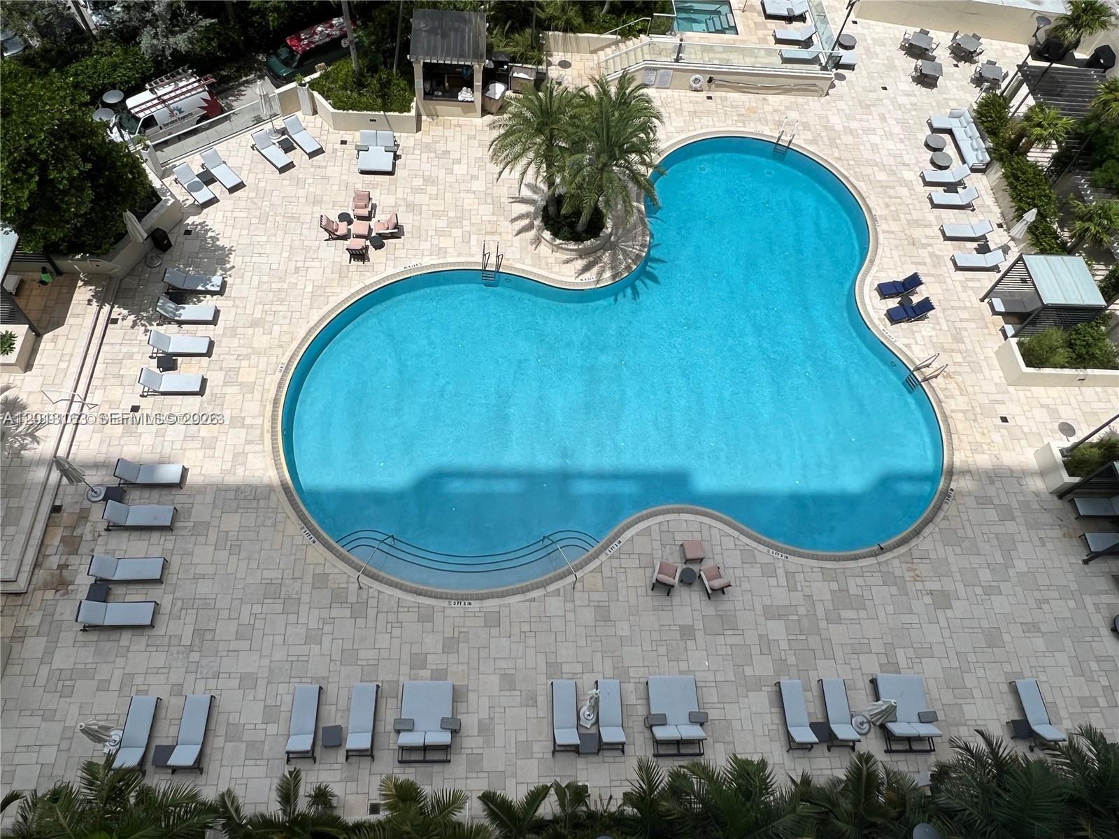 400 S Pointe Dr #707 Miami Beach, FL 33139