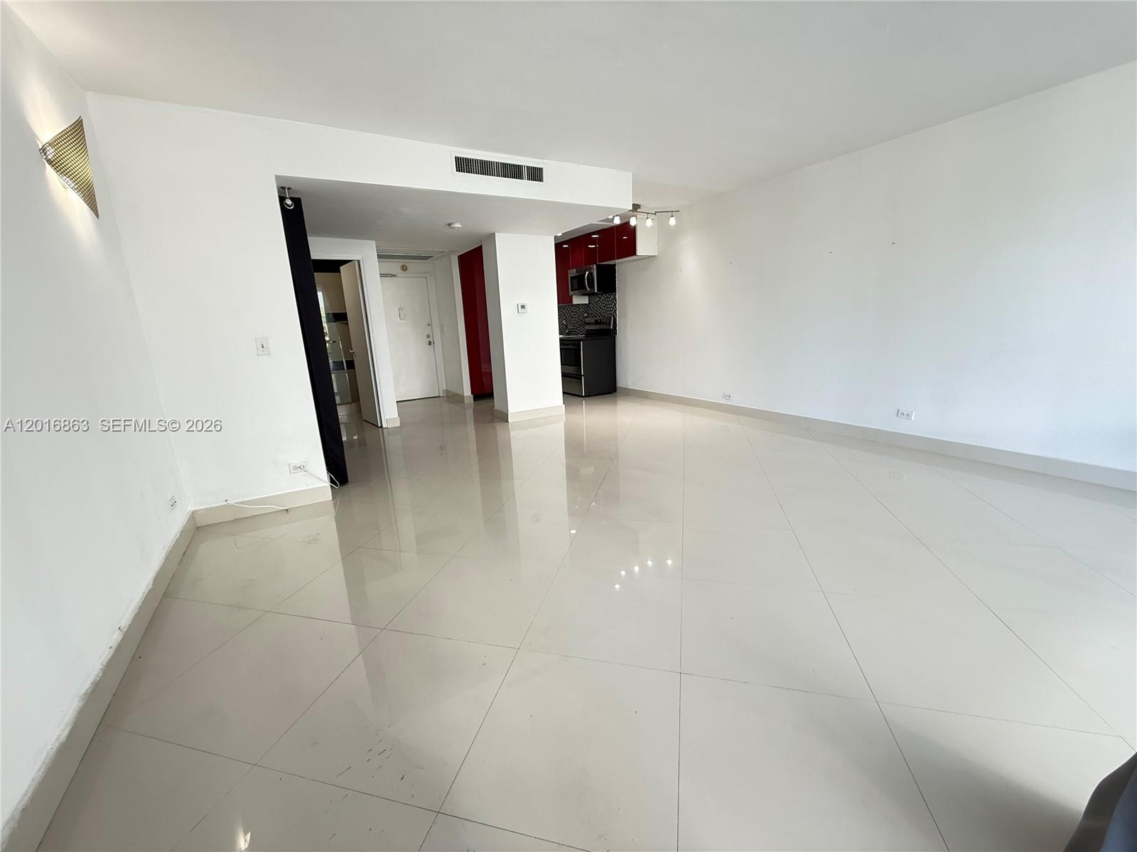 1408 Brickell Bay Dr #213 Miami, FL 33131