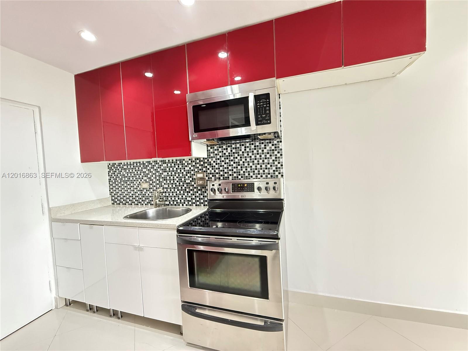 1408 Brickell Bay Dr #213 Miami, FL 33131