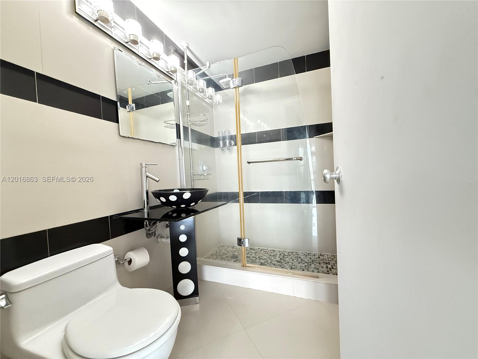 1408 Brickell Bay Dr #213 Miami, FL 33131