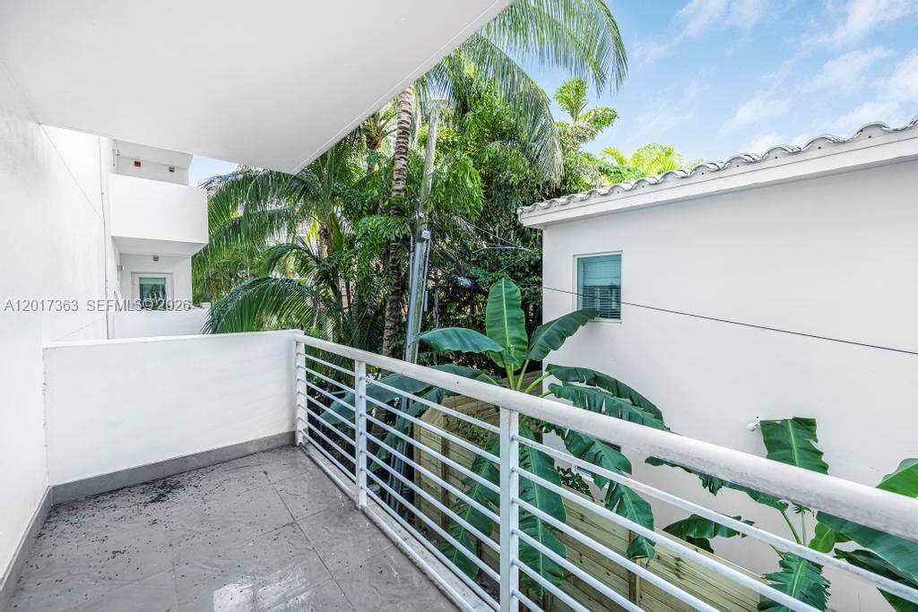 1428 West Ave #206 Miami Beach, FL 33139