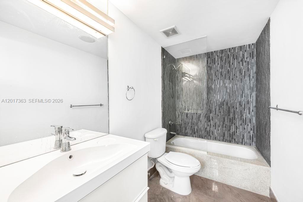 1428 West Ave #206 Miami Beach, FL 33139