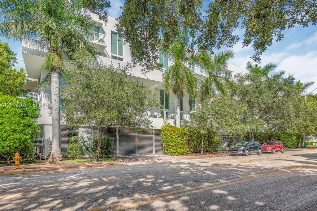 1428 West Ave #206 Miami Beach, FL 33139