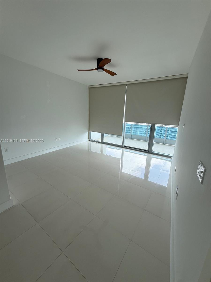 200 Biscayne Blvd Way #4904 Miami, FL 33131