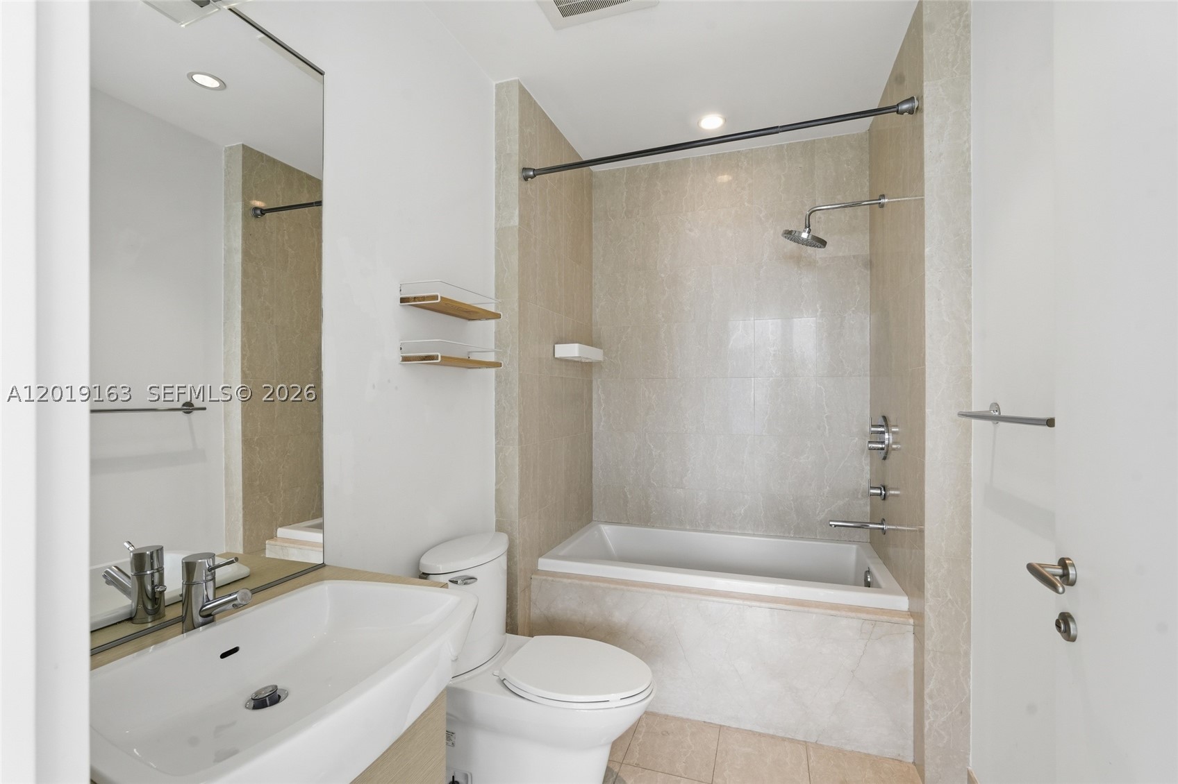 image Epic Residences22