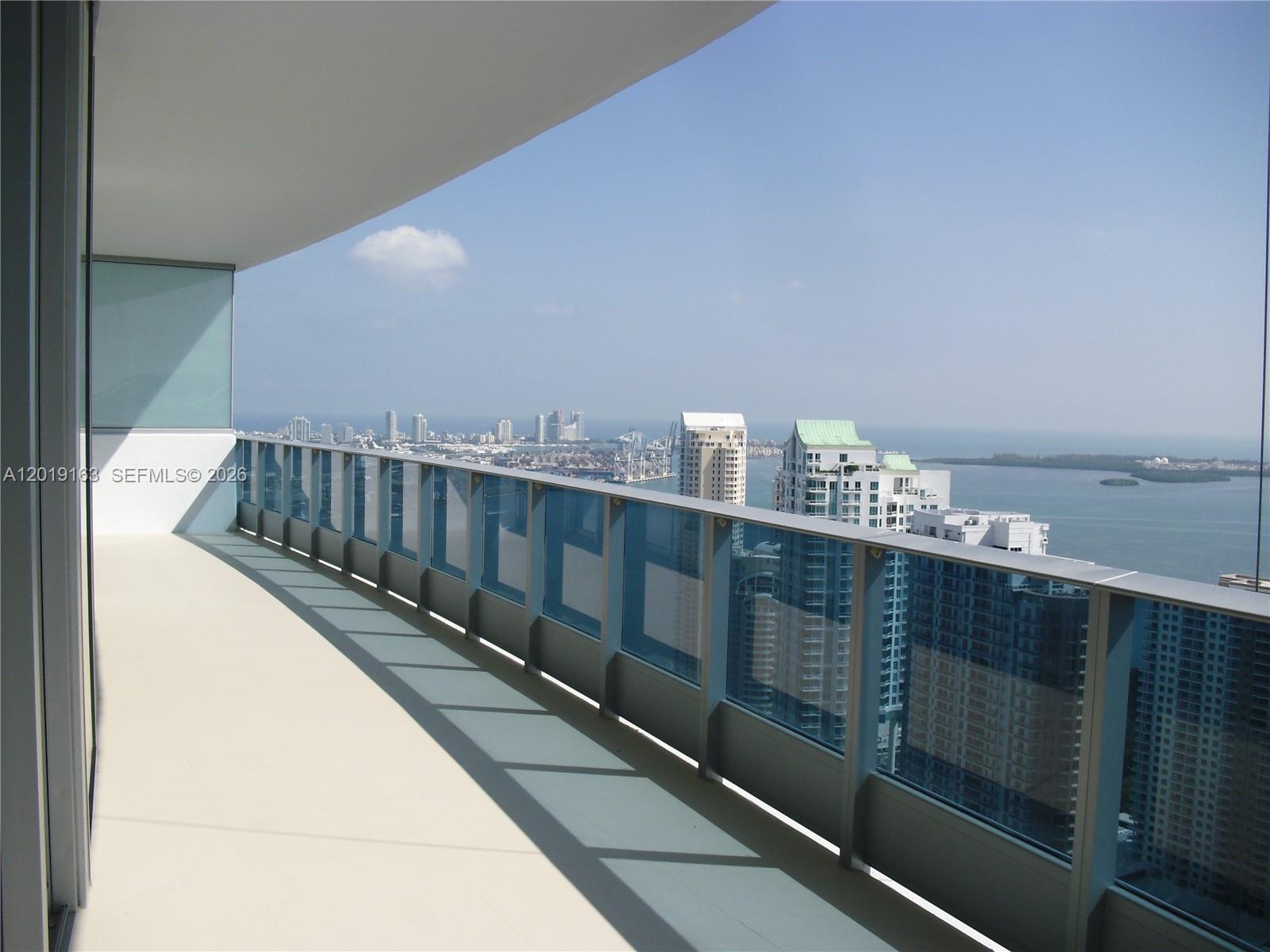 200 Biscayne Blvd Way #4904 Miami, FL 33131
