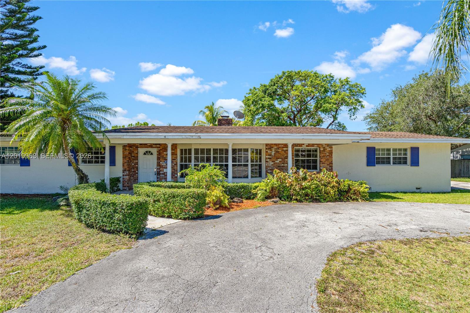 8200 SW 164th St