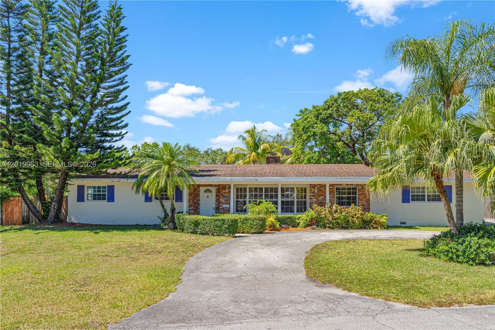 8200 SW 164th St Palmetto Bay, FL 33157
