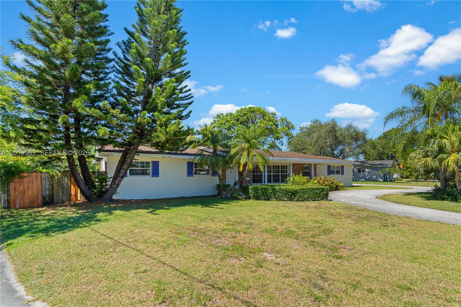 8200 SW 164th St Palmetto Bay, FL 33157