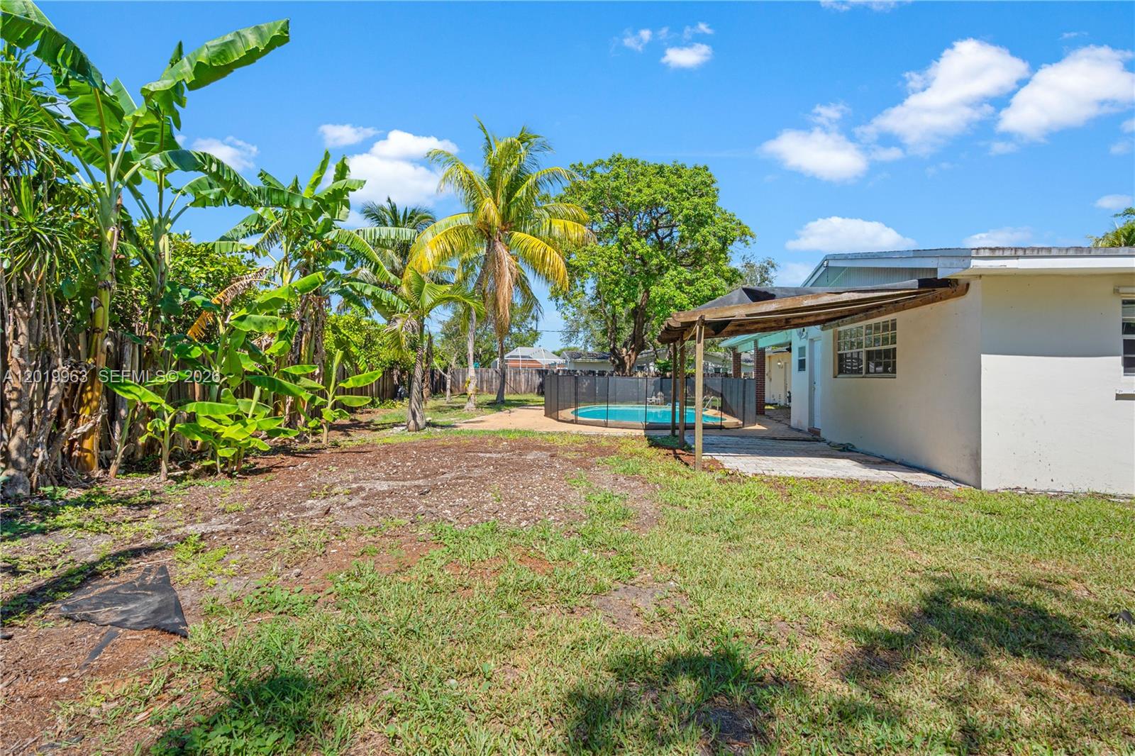 8200 SW 164th St Palmetto Bay, FL 33157