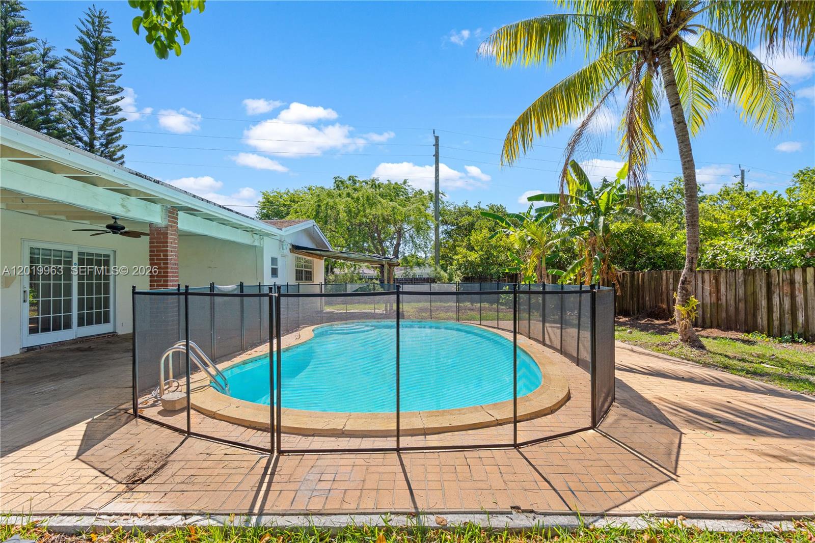 8200 SW 164th St Palmetto Bay, FL 33157