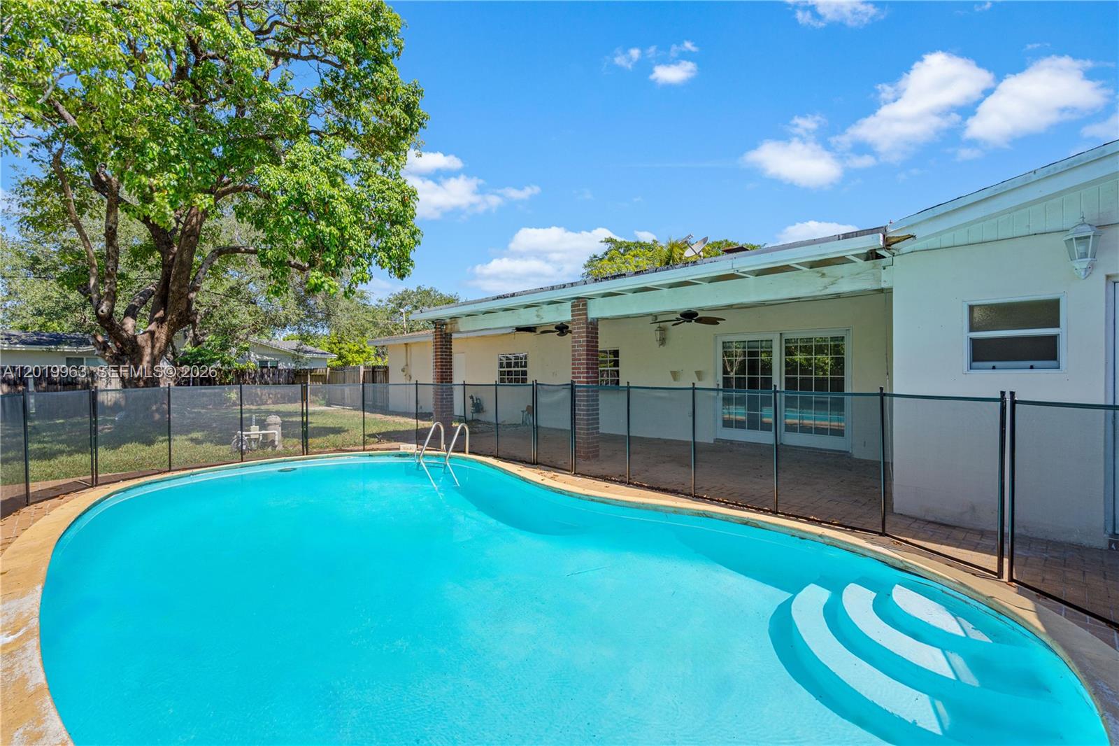 8200 SW 164th St Palmetto Bay, FL 33157