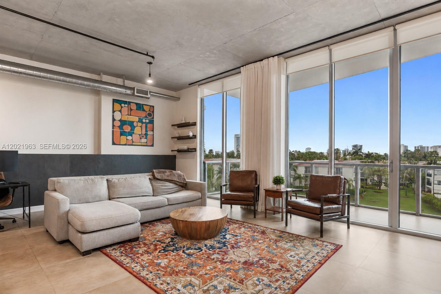 image Uptown Marina Lofts0
