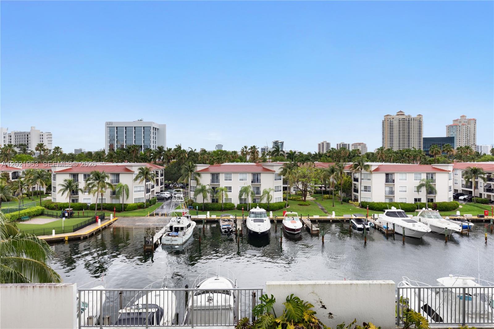 3029 NE 188th St #405 Aventura, FL 33180