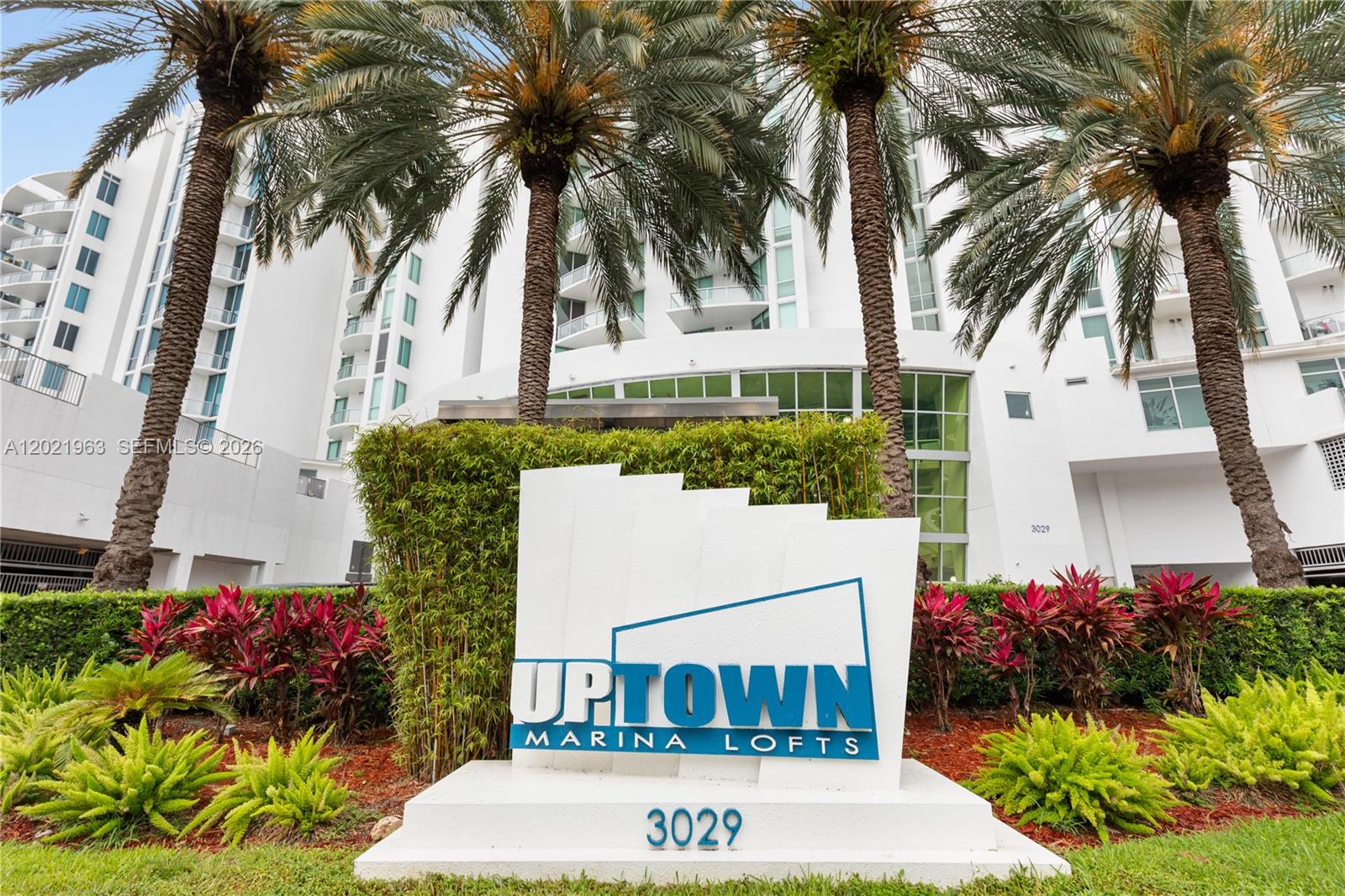 3029 NE 188th St #405 Aventura, FL 33180