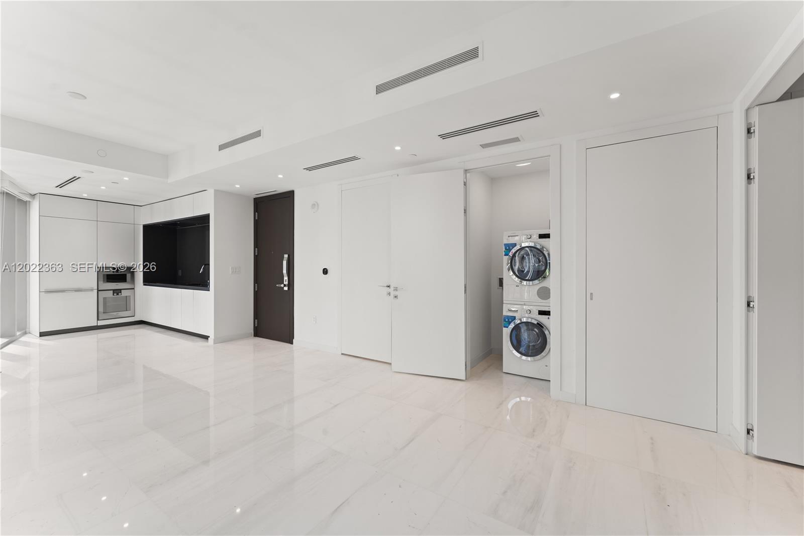 image Aston Martin Residences4