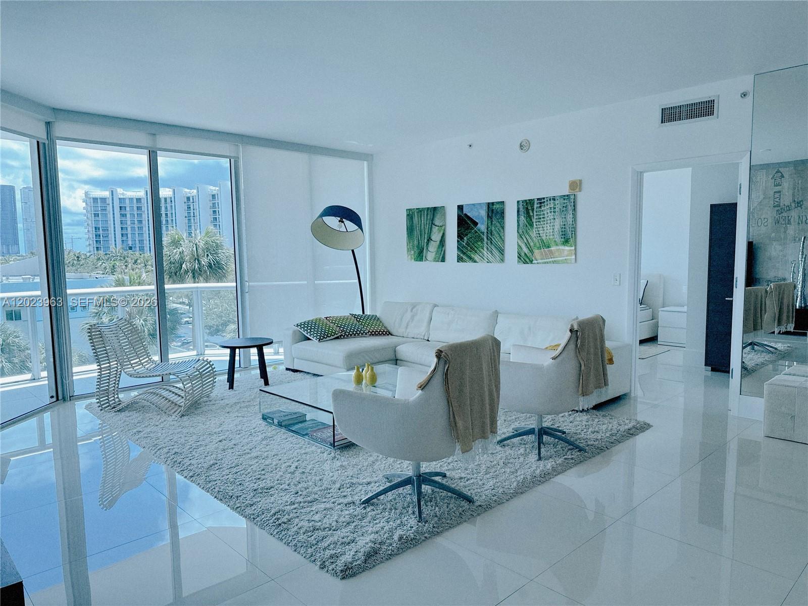 image The Atrium at Aventura10