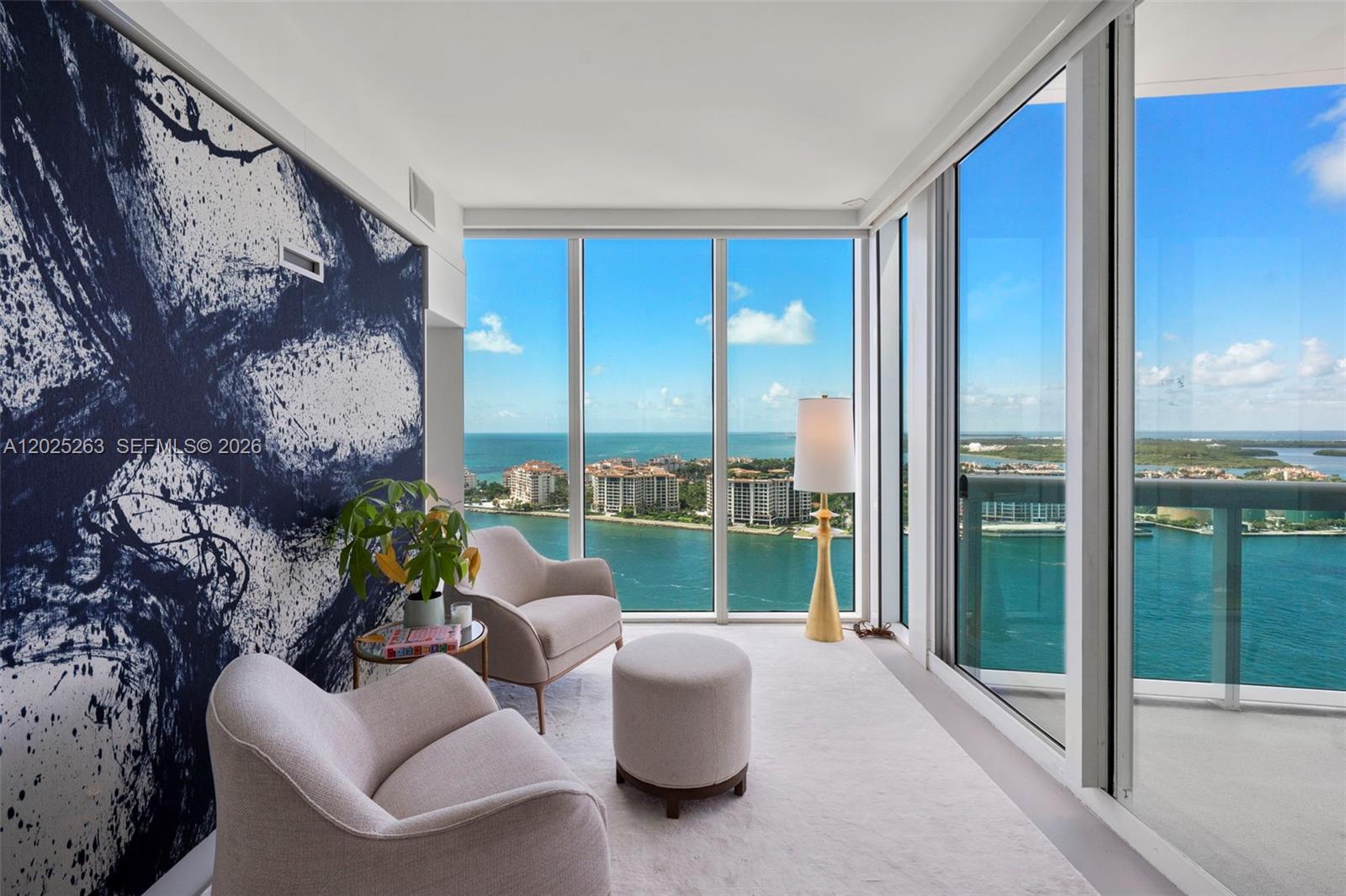 1000 S Pointe Dr #2803 Miami Beach, FL 33139