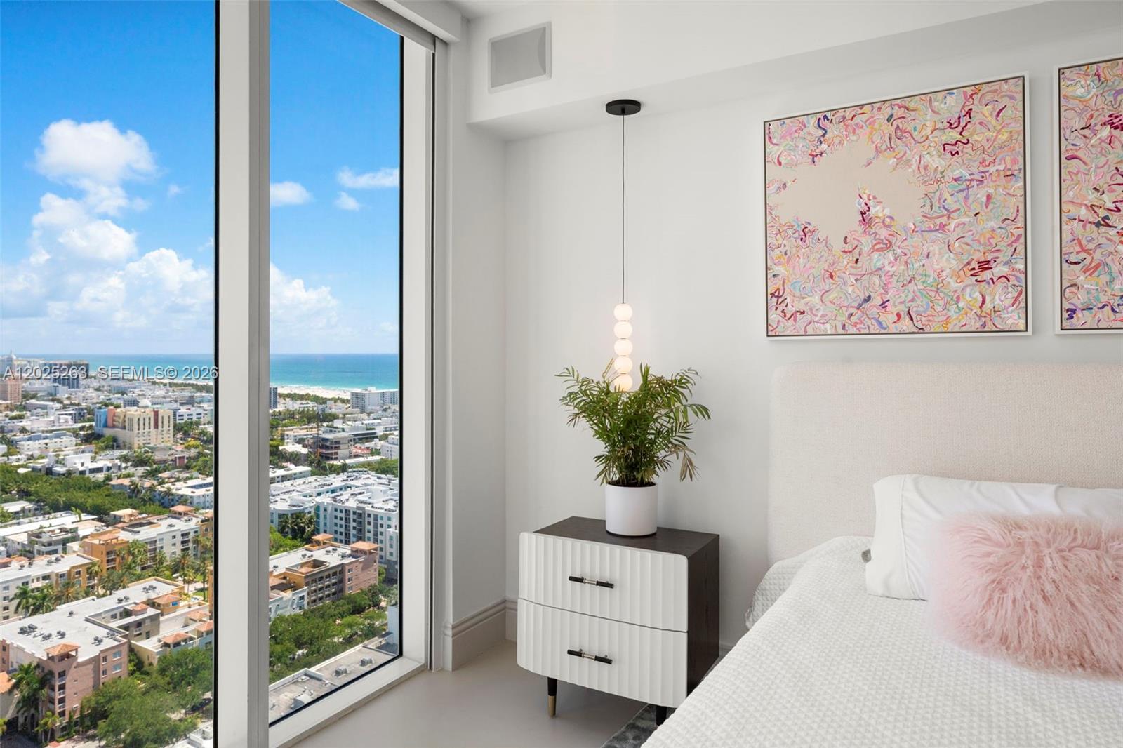 1000 S Pointe Dr #2803 Miami Beach, FL 33139