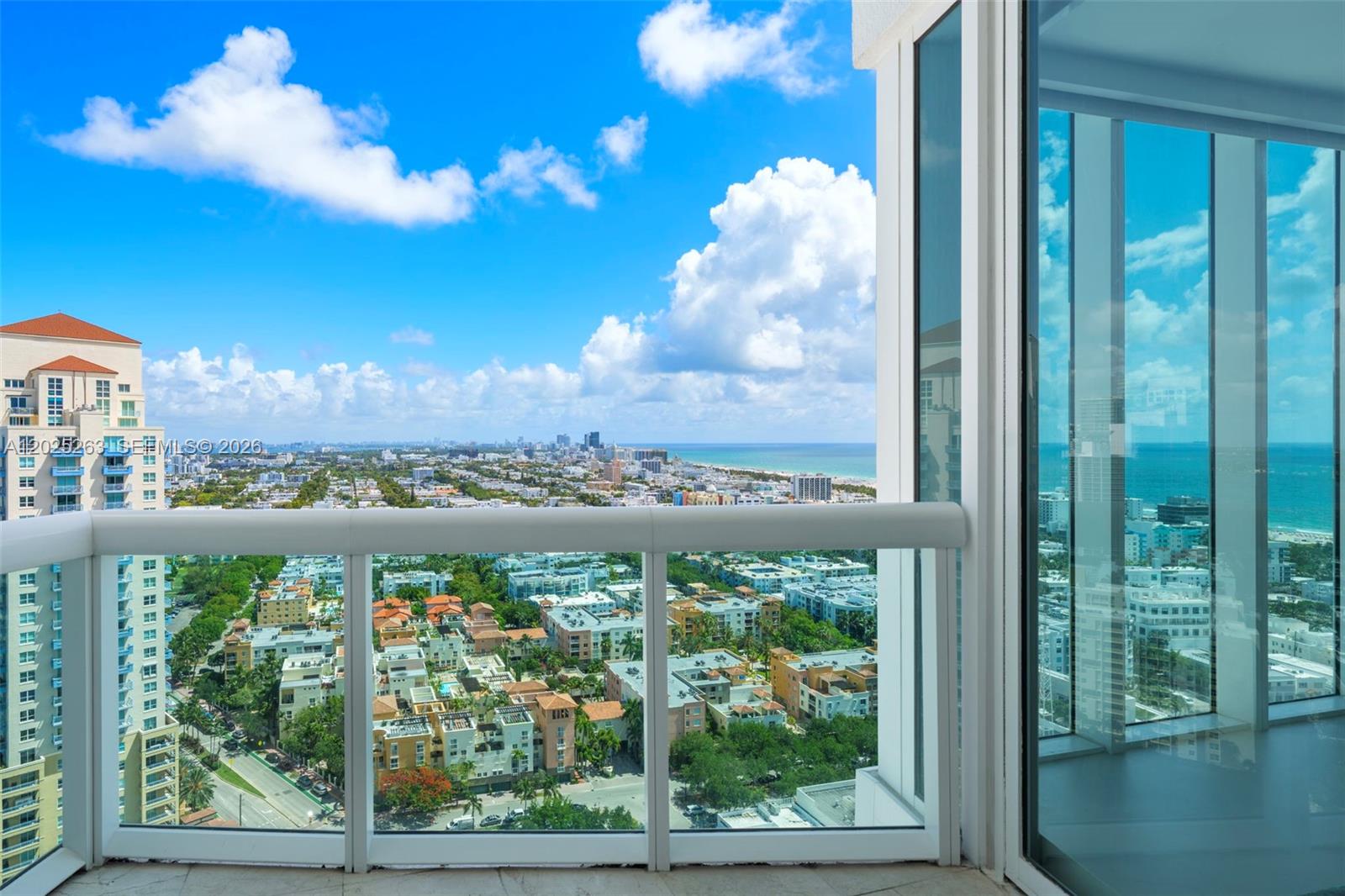 1000 S Pointe Dr #2803 Miami Beach, FL 33139