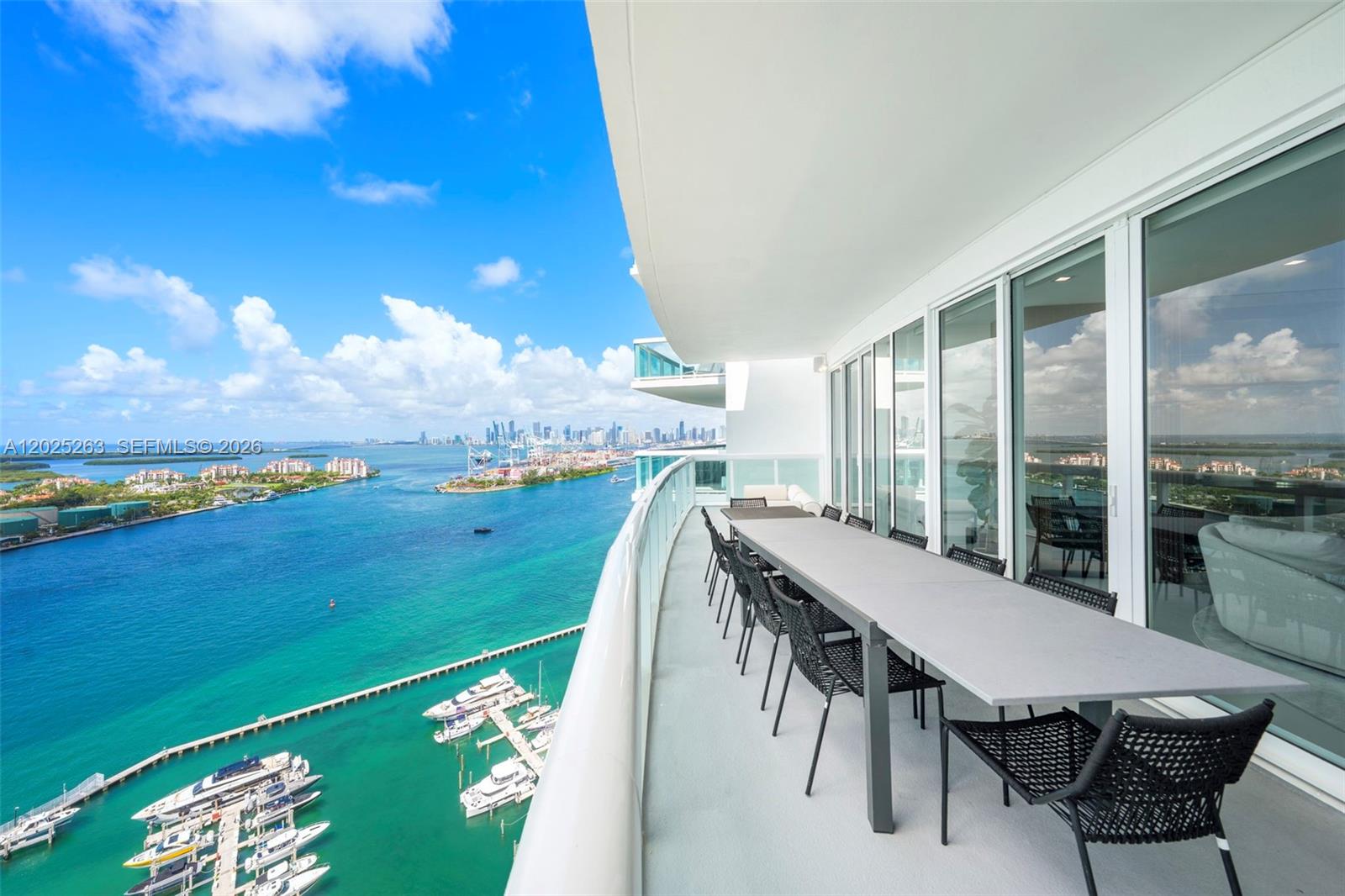 1000 S Pointe Dr #2803 Miami Beach, FL 33139