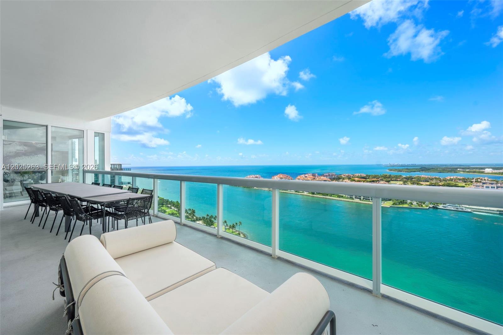 1000 S Pointe Dr #2803 Miami Beach, FL 33139