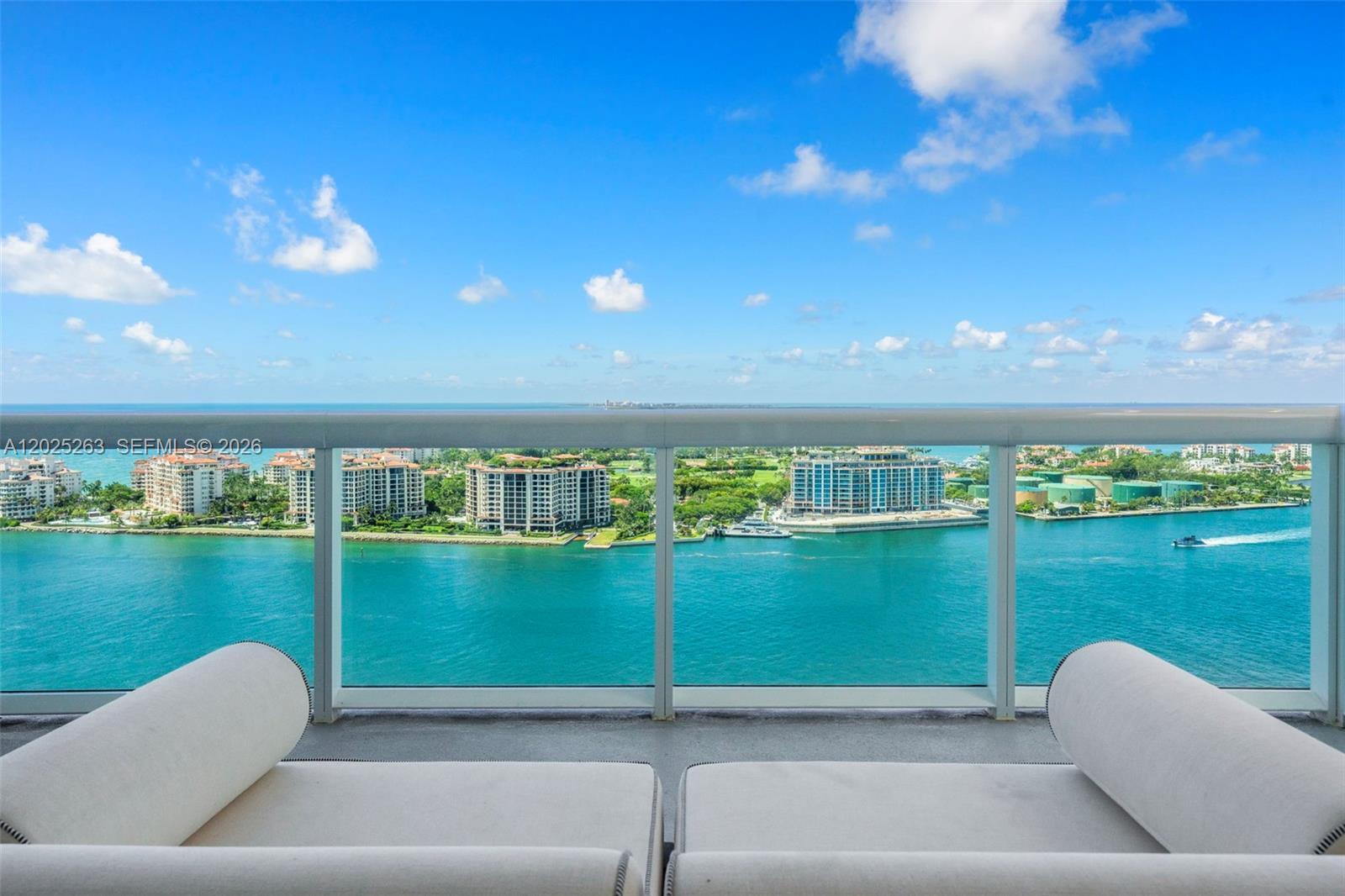 1000 S Pointe Dr #2803 Miami Beach, FL 33139