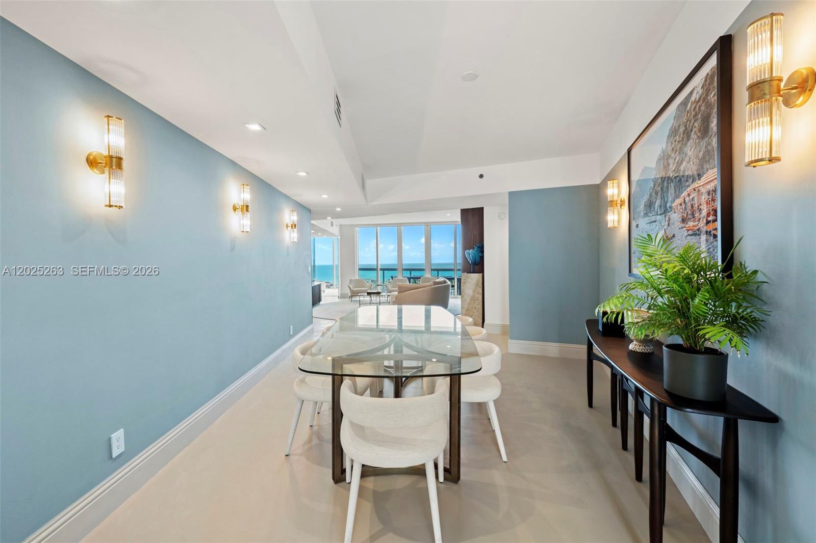 1000 S Pointe Dr #2803 Miami Beach, FL 33139